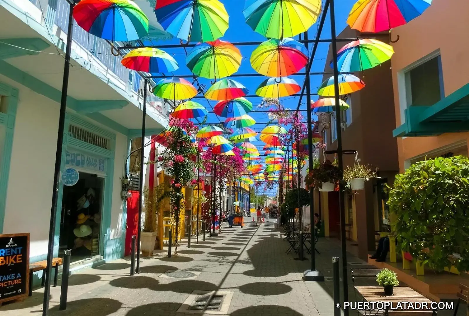 Air-Conditioning , Bbq, Downtown City, Just 3 Minutes From The Cable Car And The Beach Puerto Plata