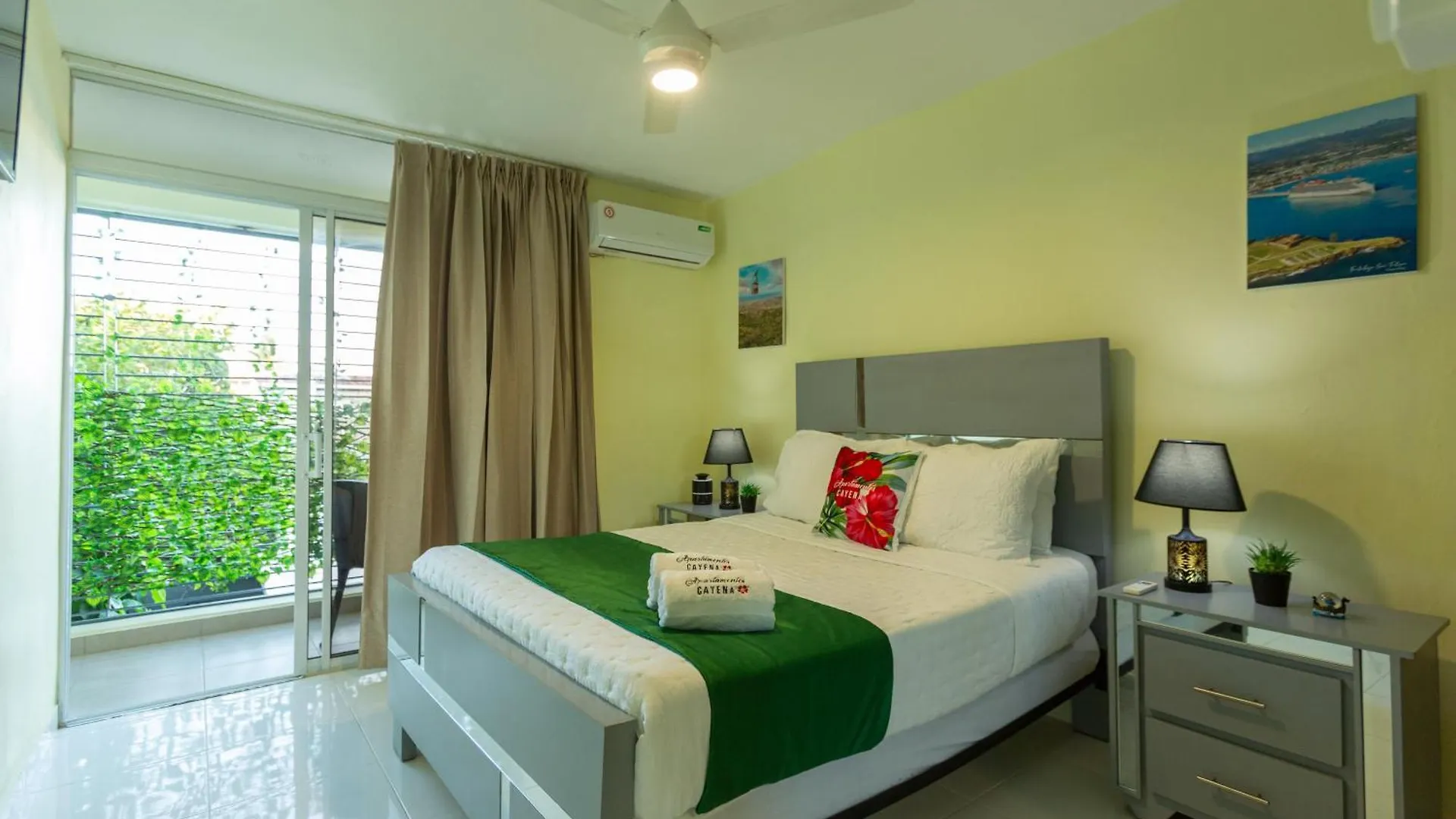 Air-Conditioning , Bbq, Downtown City, Just 3 Minutes From The Cable Car And The Beach Puerto Plata